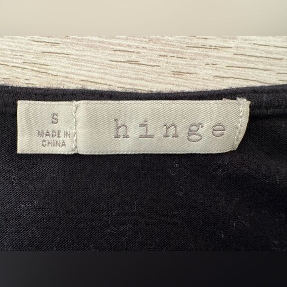 Hinge Black Floral Lace Sheer Front T-Shirt with Pocket Women’s Size Small - Picture 8 of 9